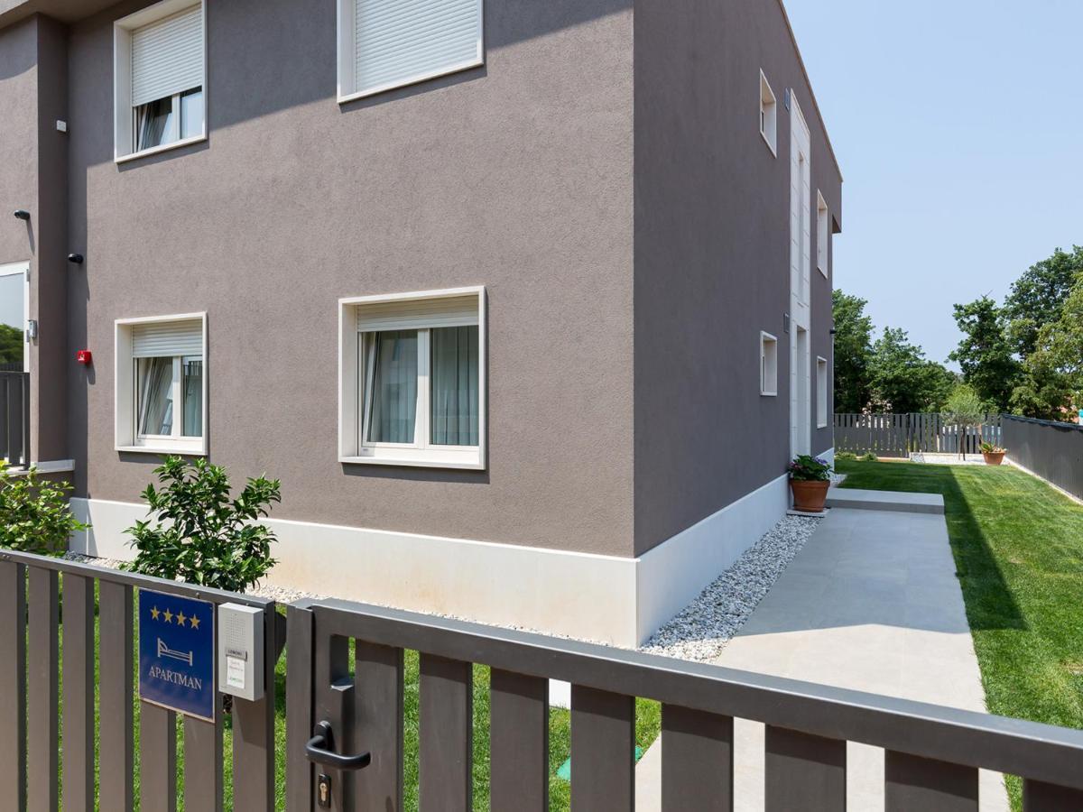 Lemon3 Deluxe Apartment Πόρετς Εξωτερικό φωτογραφία